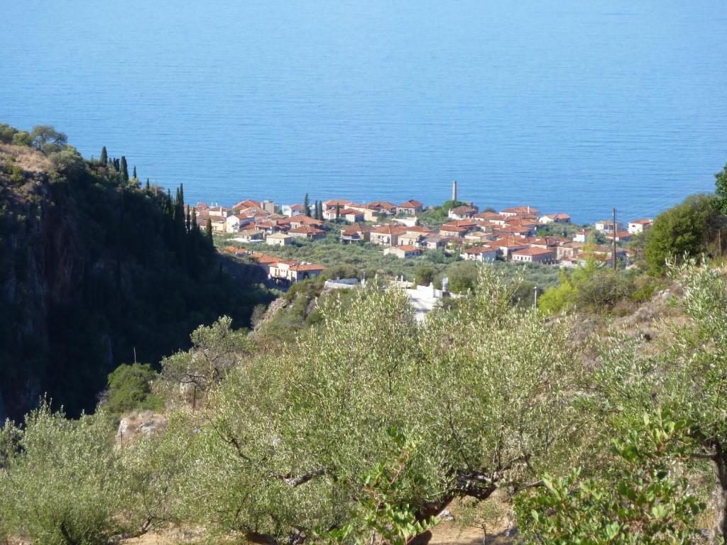 Apartamento Trisilio Kardamyli Exterior foto
