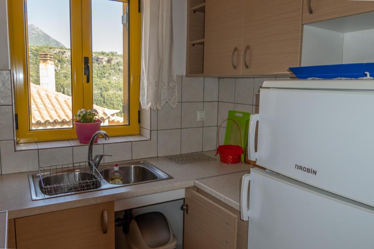 Apartamento Trisilio Kardamyli Exterior foto
